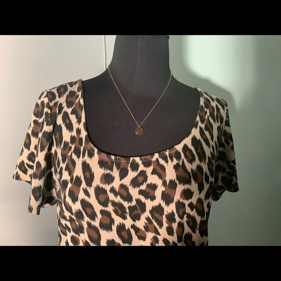 Torrid Peplum Top in Leopard print Size 0x - Picture 2 of 6